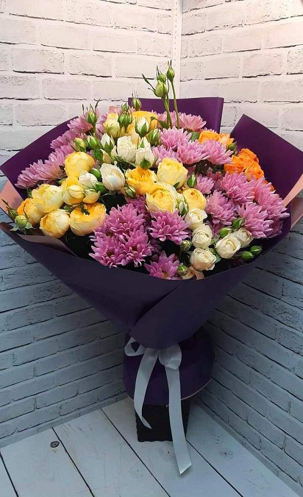 Букет цветов из: Хризантемы и Розы в Братках