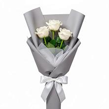 Букет 3 белые розы в Братках