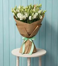 Букет цветов из:  Лизиантусы #REPLACE_PRED# Братках