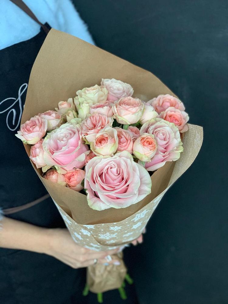 Букет цветов из: Хризантемы и Розы в Братках