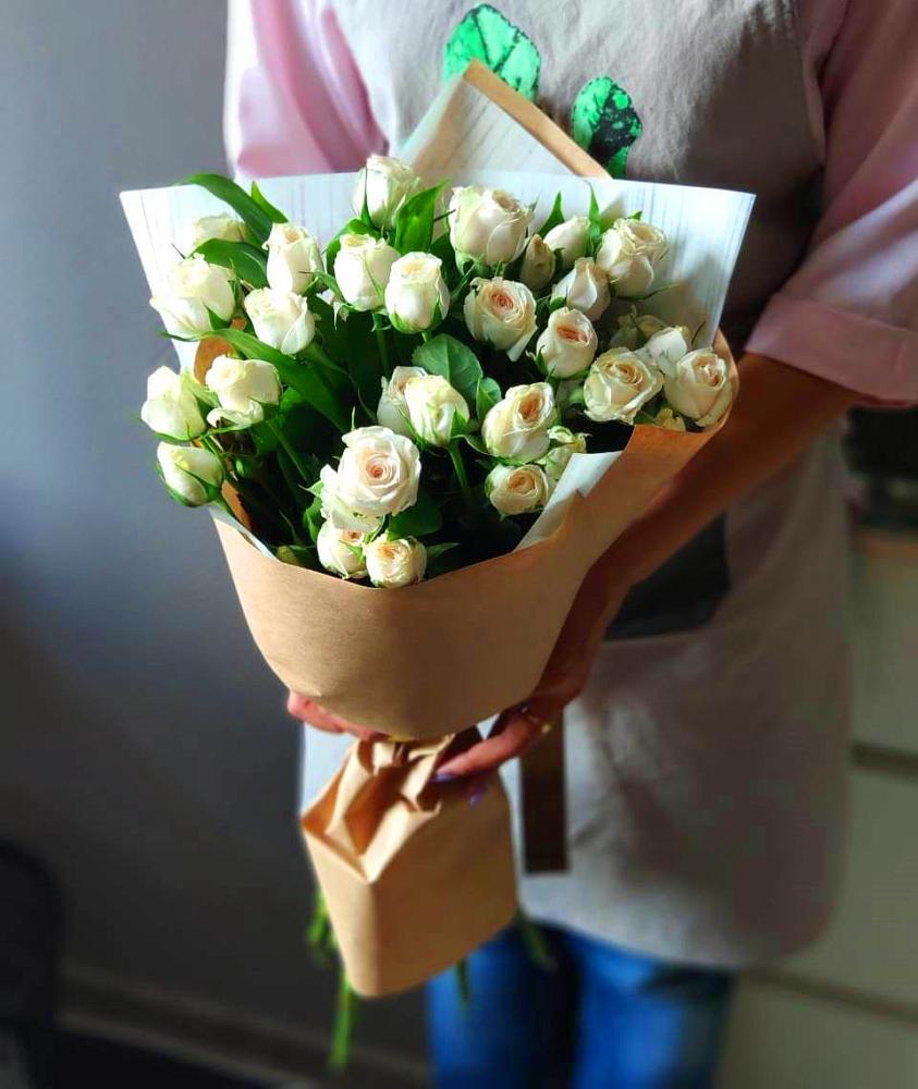 Букет цветов из: Розы в Братках