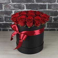 Цветочная композиция из Розы в шляпной коробке в Братках