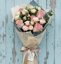 Букет цветов из:  Розы в Братках