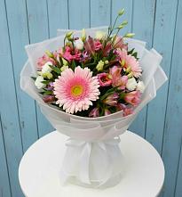 Букет цветов из:  Герберы, Альстромерии и Лизиантусы #REPLACE_PRED# Братках