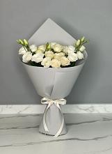 Букет цветов из:  Розы и Лизиантусы в Братках